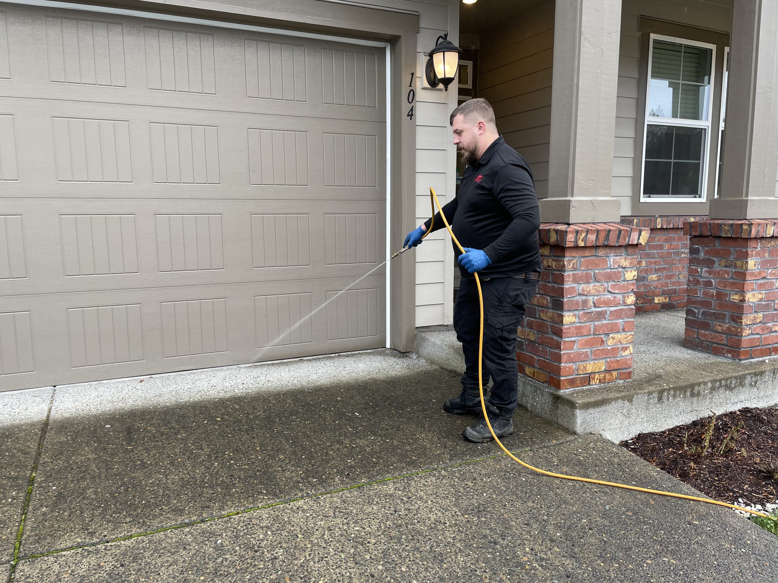 outside ant deterrent process - Antworks Pest Control in Portland OR & Vancouver WA